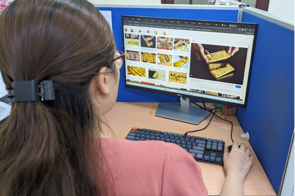 Đầu tư sàn vàng trên mạng, người phụ nữ bị lừa mất 82 tỷ đồng Đầu tư sàn vàng trên mạng, người phụ nữ bị lừa mất 82 tỷ đồng