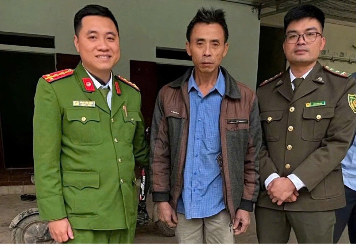 Người dân tự nguyện giao nộp 2 cá thể tê tê quý hiếm