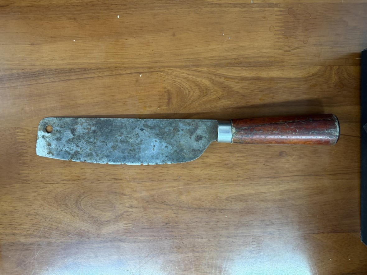 Dùng dao, kiếm giải quyết mâu thuẫn: Phạm thêm tội “Sử dụng trái phép vũ khí quân dụng”!