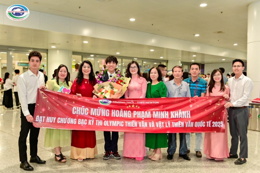 Nam sinh Việt Nam đầu tiên được trao học bổng toàn phần của Đại học VINUNIVERSITY