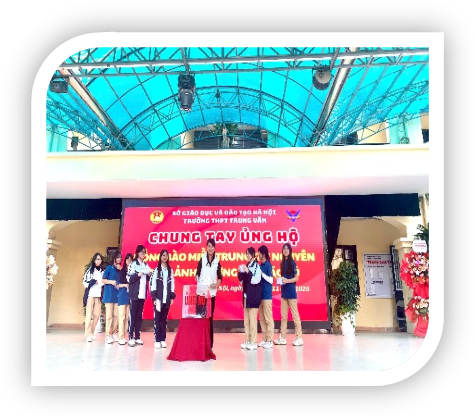 NHỮNG TẤM LÒNG TỪ TRÁI TIM THPT TRUNG VĂN HƯỚNG VỀ MIỀN TRUNG - TÂY NGUYÊN THÂN YÊU