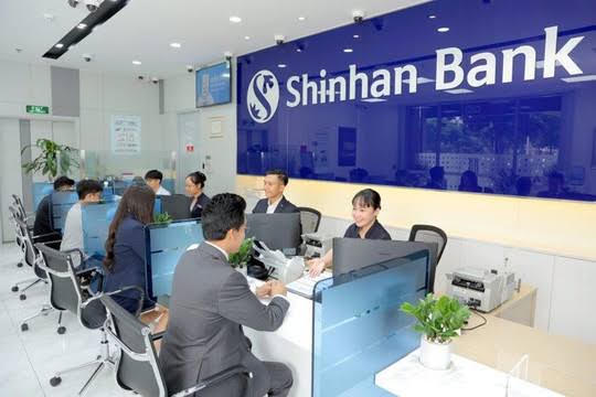 Lãi bán niên đạt 2.590 tỷ đồng- Ngân hàng Shinhan Việt Nam chính thức thay Tổng Giám đốc