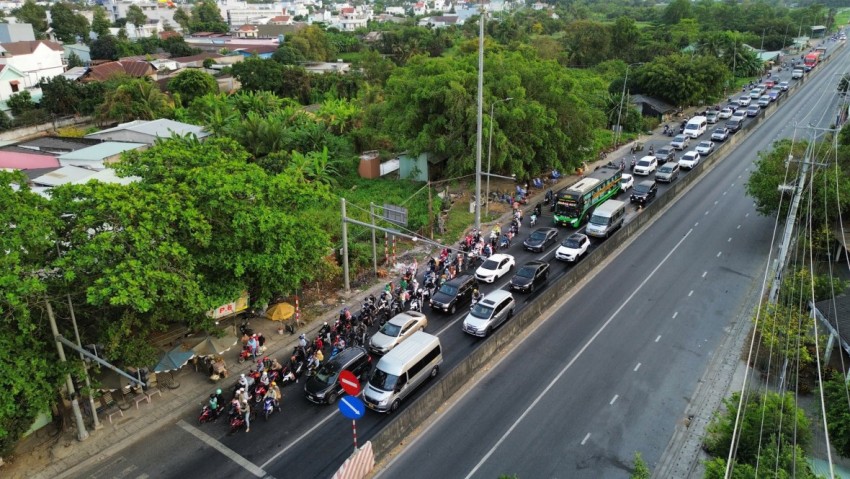 Giao thông từ miền Tây về TP HCM “tăng nhiệt” sau kỳ nghỉ Tết Giao thông từ miền Tây về TP HCM “tăng nhiệt” sau kỳ nghỉ Tết
