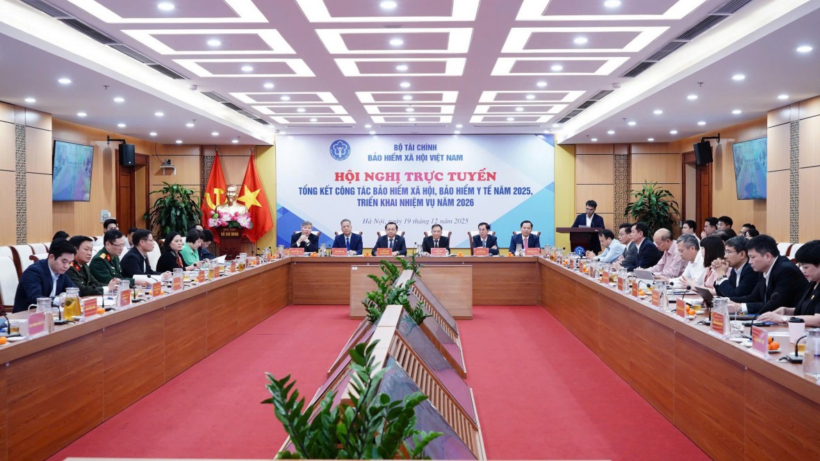 Toàn cảnh hội nghị.