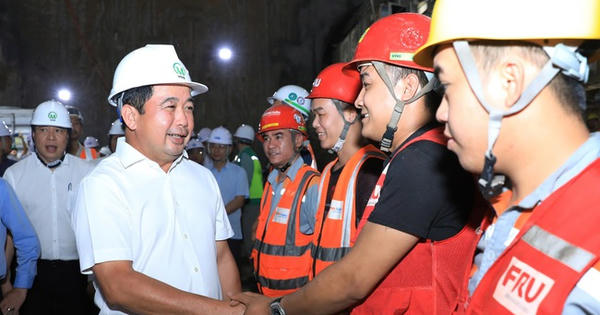 Bí thư Hà Nội yêu cầu các nhà thầu hoàn thành tuyến metro ngầm đầu tiên của Thủ đô vào cuối năm 2027