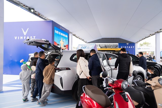 Ưng khả năng tiết kiệm chi phí của VF e34, tài xế dịch vụ mạnh dạn lên đời Limo Green - Ảnh 2 Ưng khả năng tiết kiệm chi phí của VF e34, tài xế dịch vụ mạnh dạn lên đời Limo Green - Ảnh 2