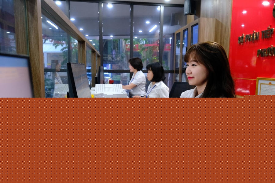 Dân vẫn bị đòi giấy tờ đã tích hợp trên VNeID, Thủ tướng ra chỉ đạo mới - 1