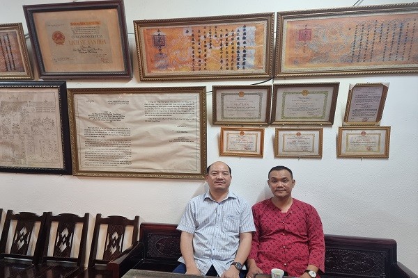 Về đền Mõ (Hải Phòng) ngắm sắc hoa trên cây gạo nhiều năm tuổi nhất Việt Nam Về đền Mõ (Hải Phòng) ngắm sắc hoa trên cây gạo nhiều năm tuổi nhất Việt Nam