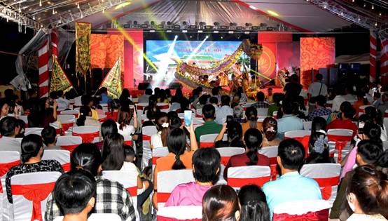 An Giang: Hàng trăm ngàn lượt du khách dự Lễ hội tri ân hai bậc tiền nhân họ Mạc có công khai phá và dựng xây vùng đất Hà Tiên