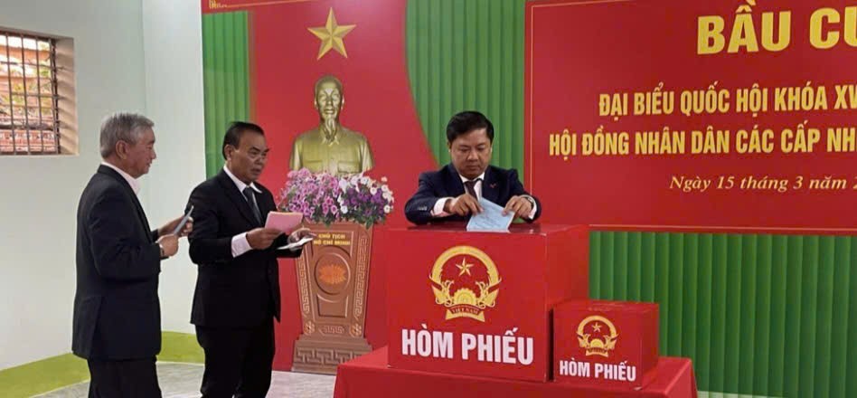 Hơn 2,2 triệu cử tri Đắk Lắk nô nức tham gia bầu cử Hơn 2,2 triệu cử tri Đắk Lắk nô nức tham gia bầu cử