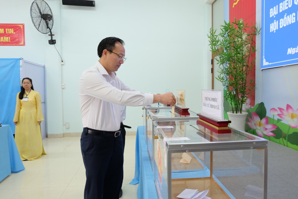 Hơn 2,3 triệu cử tri Tây Ninh chung vui “Ngày hội non sông” Hơn 2,3 triệu cử tri Tây Ninh chung vui “Ngày hội non sông”