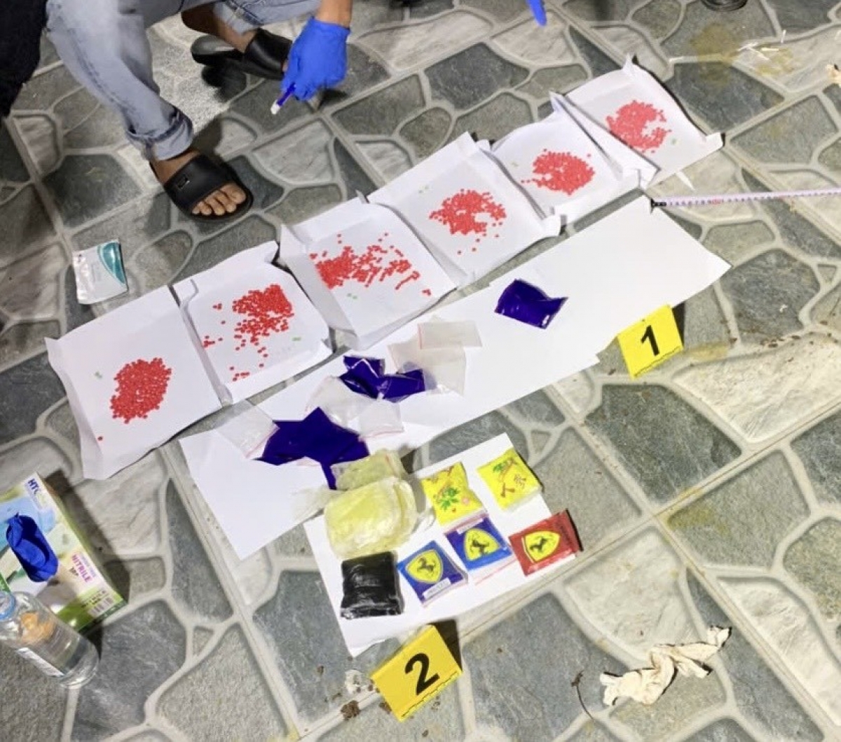 Phát hiện đối tượng sau cai nghiện tàng trữ hơn 1.100 viên hồng phiến