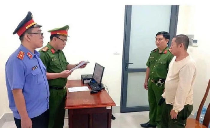 Ngô Cẩm Nhung đang bị điều tra hành vi mua bán trái phép 122 hóa đơn giá trị gia tăng.