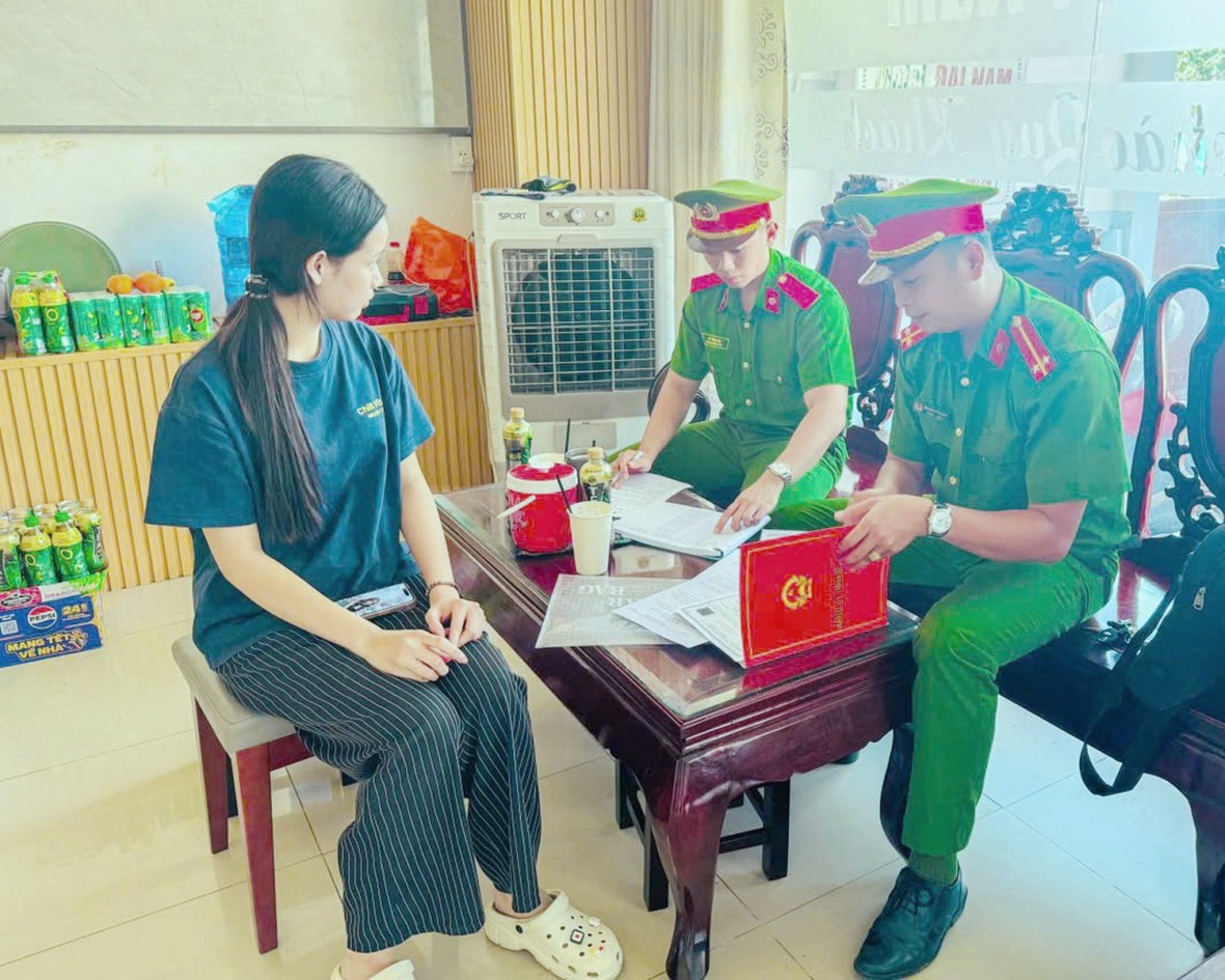 Công an Cà Mau tăng cường quản lý cư trú, quản lý cử tri phục vụ bầu cử