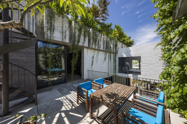 Thiết kế của Võ Trọng Nghĩa được báo Mỹ ca ngợi là Thiết kế của Võ Trọng Nghĩa được báo Mỹ ca ngợi là