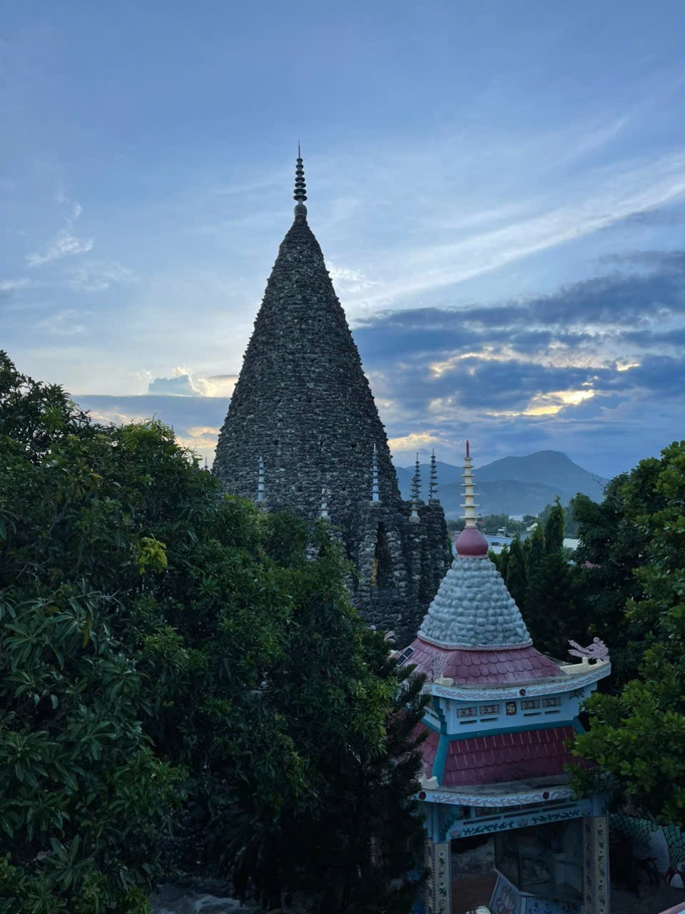 Cửa thiền lưu giữ hồn biển và lòng người nơi Cam Ranh Cửa thiền lưu giữ hồn biển và lòng người nơi Cam Ranh