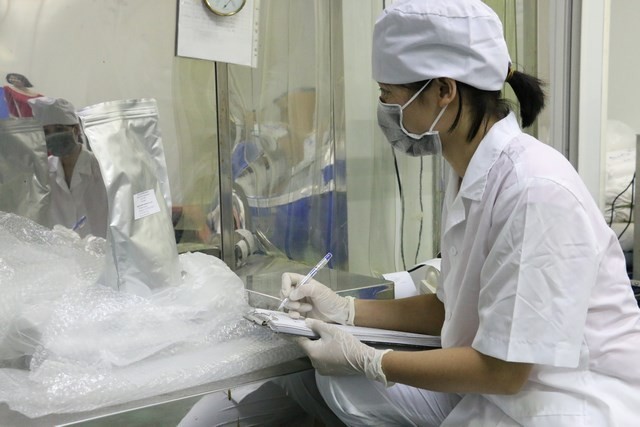 Tập trung lấy mẫu, kiểm nghiệm thực phẩm bảo vệ sức khỏe Tập trung lấy mẫu, kiểm nghiệm thực phẩm bảo vệ sức khỏe