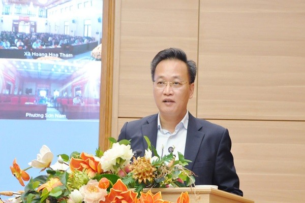 Đại tướng Lương Tam Quang tiếp xúc giữa cử tri với người ứng cử đại biểu Quốc hội tại Hưng Yên