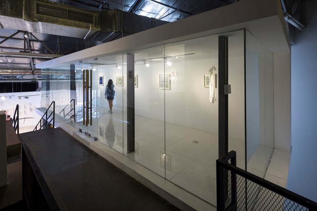 Không gian nghệ thuật đương đại bên trong những chiếc hộp thép tại TP HCM - Ảnh 3