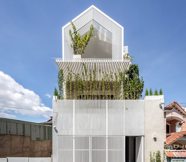 Khi Story Architecture thực hiện dự &aacute;n nh&agrave; ở n&agrave;y, Covid-19 đ&atilde; b&ugrave;ng ph&aacute;t. C&aacute;c trường học v&agrave; kh&ocirc;ng gian giải tr&iacute; đ&oacute;ng cửa nhằm thực thi c&aacute;ch ly x&atilde; hội. Kh&ocirc;ng gian nh&agrave; ở bắt đầu đảm nhận nhiệm vụ phục vụ con người nhiều hơn.&nbsp; &nbsp;