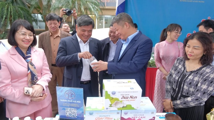 Bảo đảm an toàn thực phẩm phục vụ người tiêu dùng Thủ đô