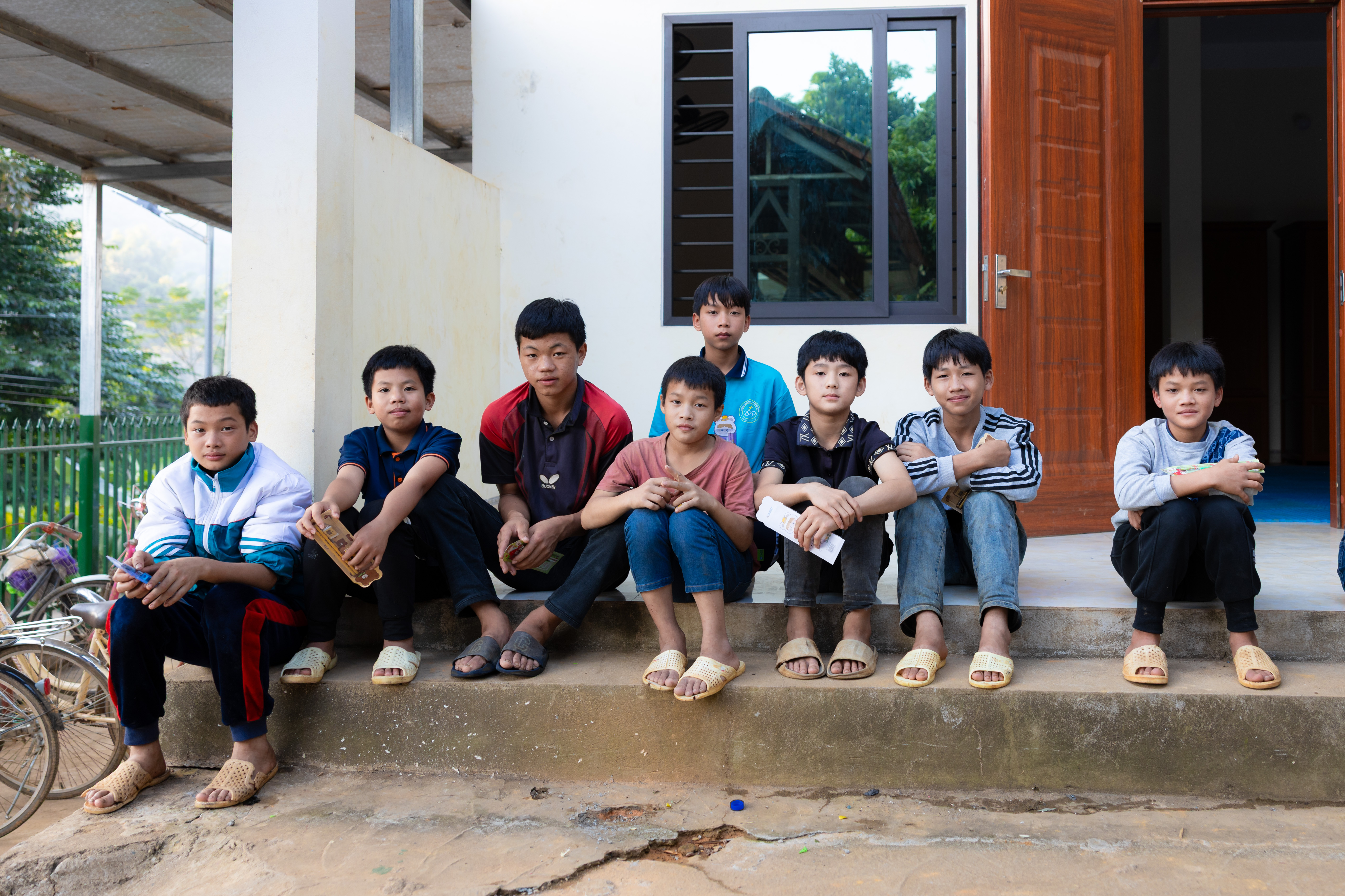 C&aacute;c em nhỏ tại M&aacute;i ấm Dương Hiển. Ảnh: KALITE