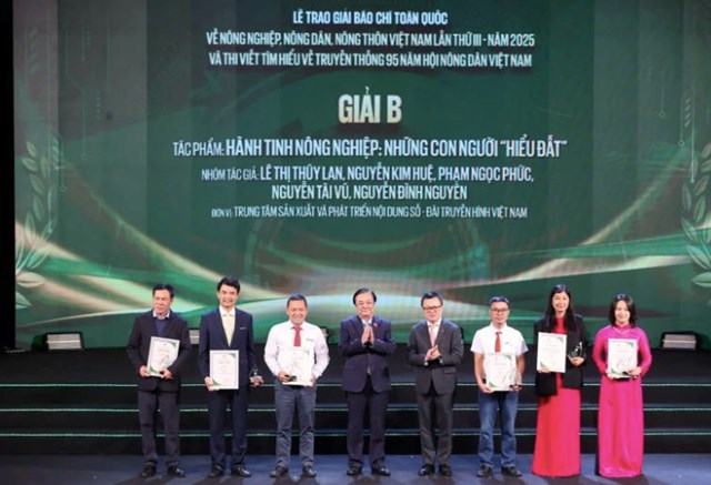 Giải báo chí toàn quốc về nông nghiệp, nông dân, nông thôn lần thứ III năm 2025: Thể hiện bức tranh 'chuyển đổi số' mạnh mẽ - Ảnh 1