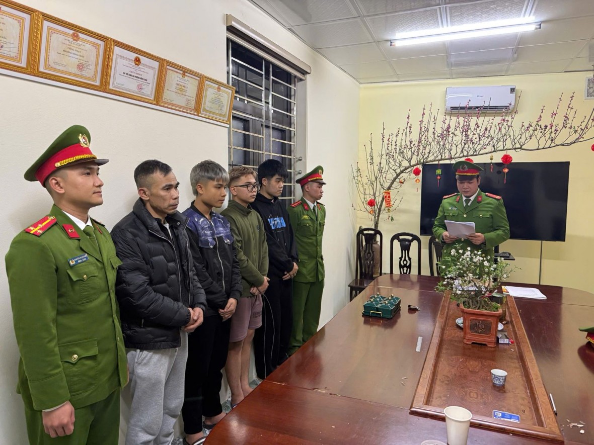 Hưng Yên: Khởi tố nhóm đối tượng về hành vi Cướp tài sản Hưng Yên: Khởi tố nhóm đối tượng về hành vi Cướp tài sản