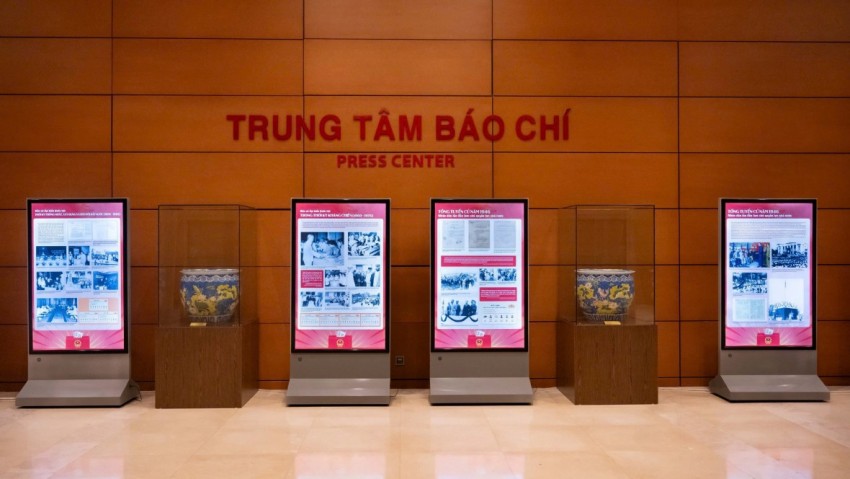 Quang cảnh tại Trung tâm Báo chí Hội đồng bầu cử Quốc gia Quang cảnh tại Trung tâm Báo chí Hội đồng bầu cử Quốc gia