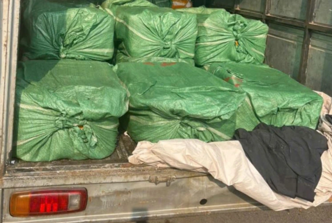 Phương tiện và tang vật vi phạm (Ảnh: Công an cung cấp).