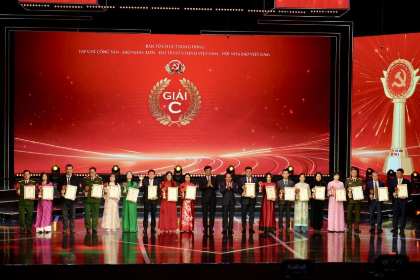 Báo Pháp luật Việt Nam đạt giải C Giải Búa liềm vàng lần thứ X - năm 2025