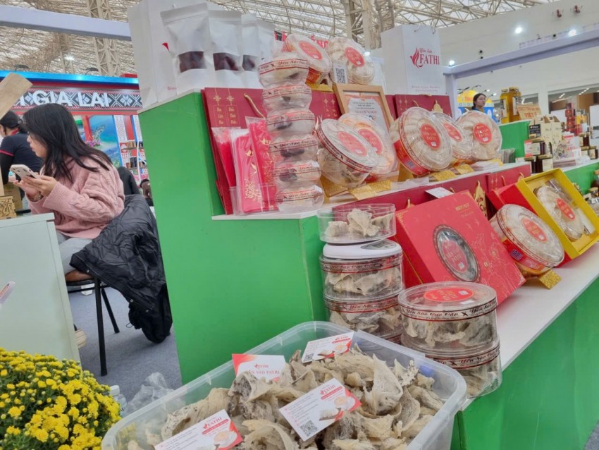 Không gian văn hóa, đặc sản ba miền hội tụ tại Hội chợ Mùa Xuân 2026