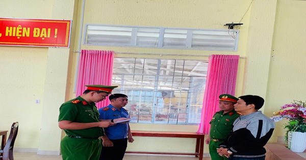 Khởi tố, bắt giam giám đốc doanh nghiệp sản xuất thực phẩm giả