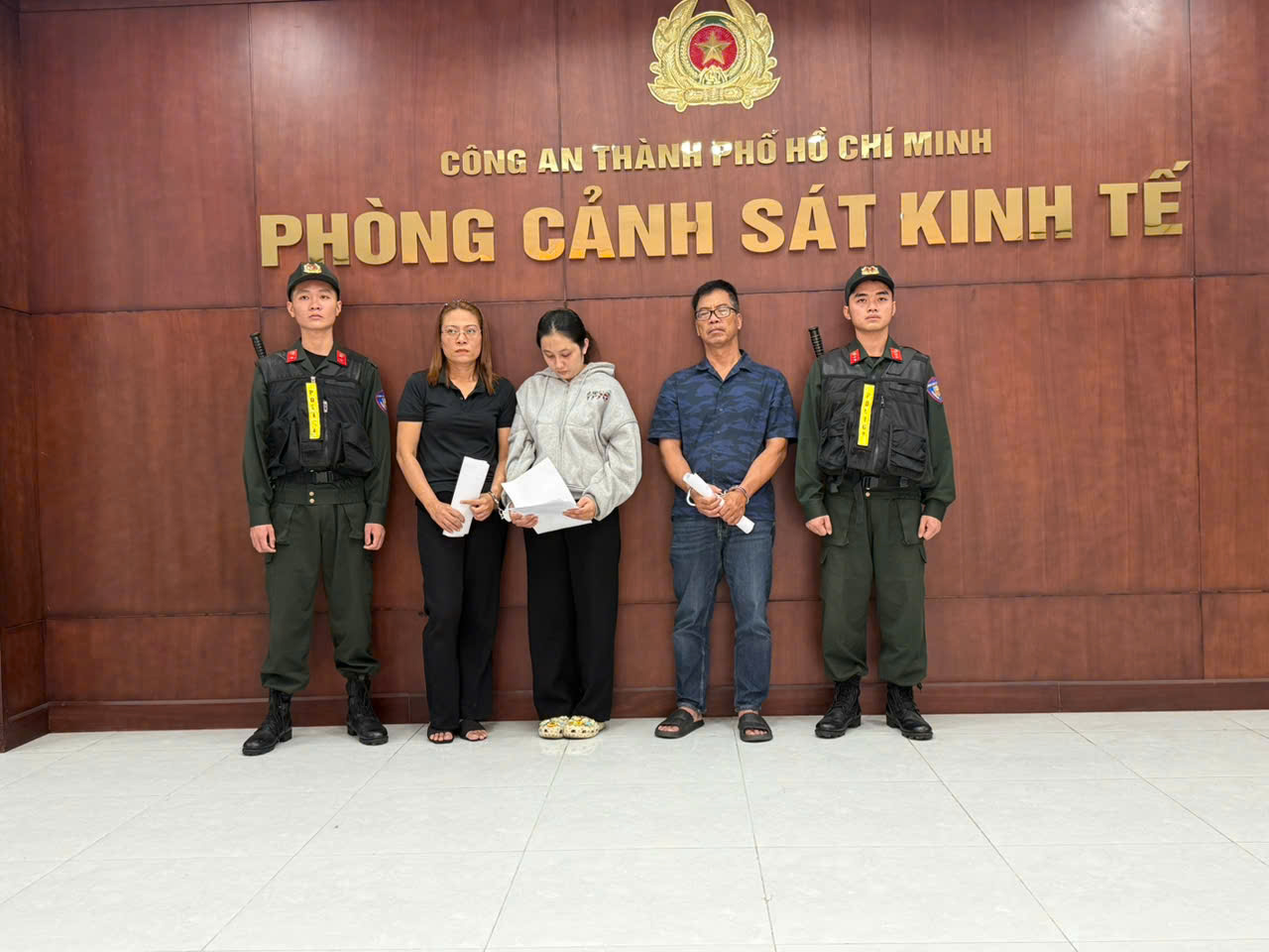 Thủ đoạn tinh vi của đường dây buôn lậu thực phẩm chức năng quy mô lớn