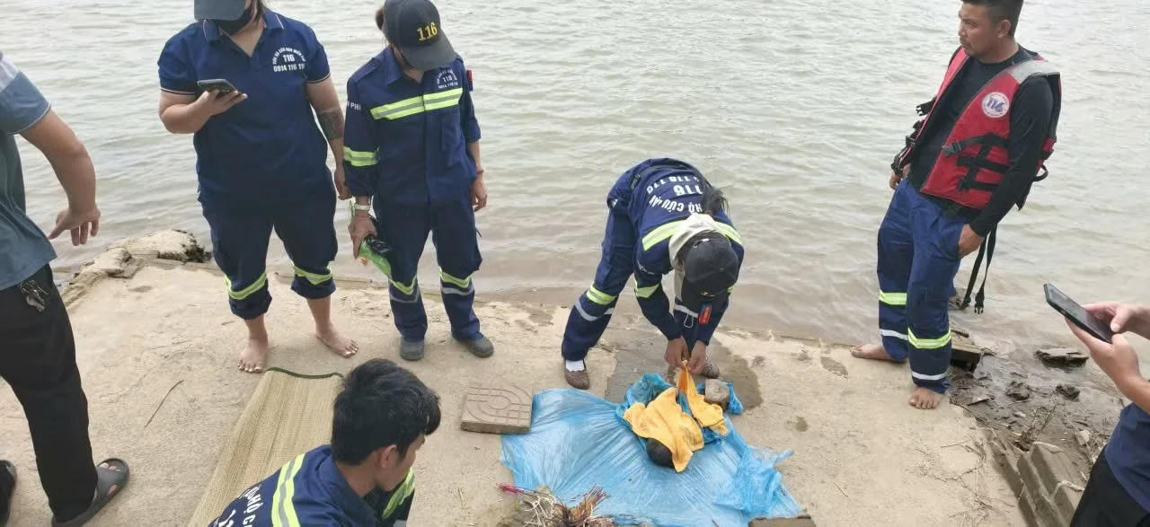 Phát hiện thi thể thai nhi dưới sông Trà Lý trong lúc rà soát tìm kiếm Thiếu tá quân đội mất tích