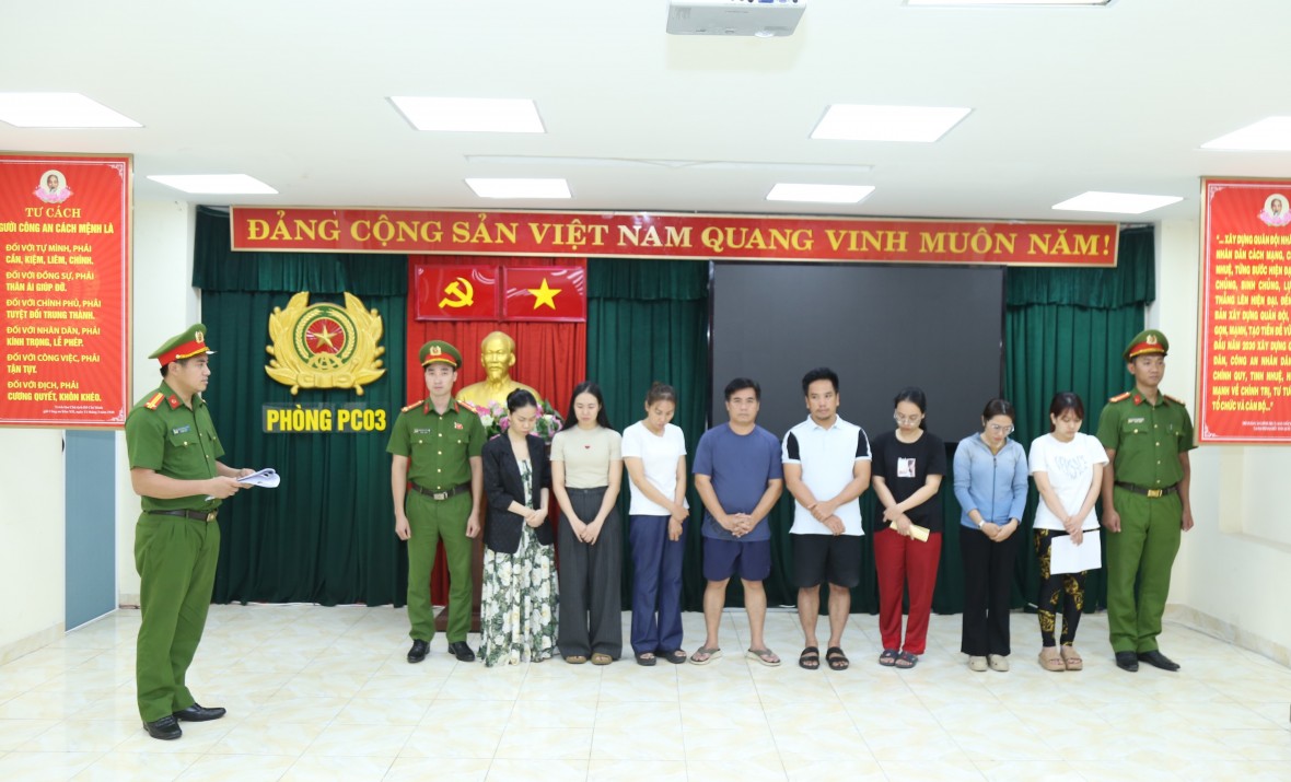 Công an tỉnh Đồng Nai triệt phá thành công đường dây mua bán trái phép hóa đơn liên tỉnh quy mô hơn 6000 tỷ đồng Công an tỉnh Đồng Nai triệt phá thành công đường dây mua bán trái phép hóa đơn liên tỉnh quy mô hơn 6000 tỷ đồng