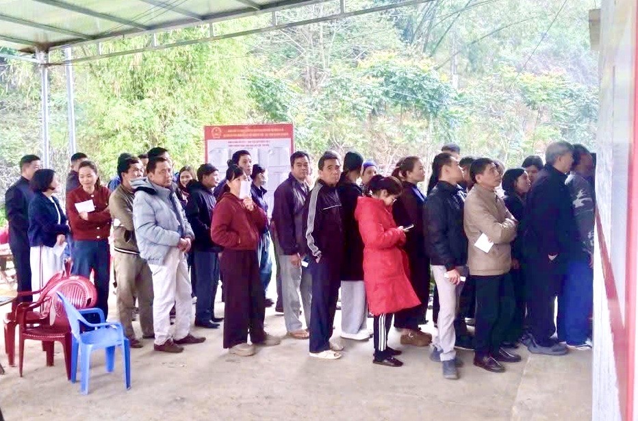 Cử tri rẻo cao Thái Nguyên nô nức, phấn khởi đi bầu cử Cử tri rẻo cao Thái Nguyên nô nức, phấn khởi đi bầu cử