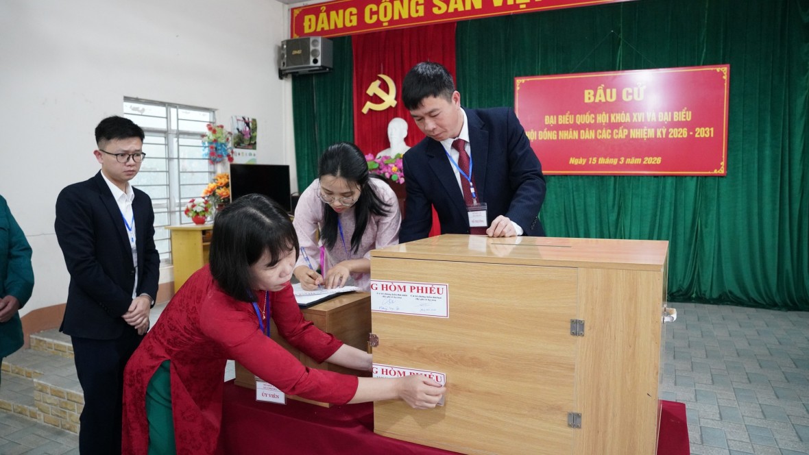 Cử tri rẻo cao Thái Nguyên nô nức, phấn khởi đi bầu cử Cử tri rẻo cao Thái Nguyên nô nức, phấn khởi đi bầu cử