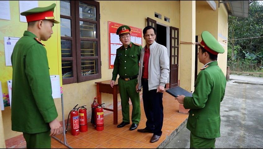 Cử tri rẻo cao Thái Nguyên nô nức, phấn khởi đi bầu cử Cử tri rẻo cao Thái Nguyên nô nức, phấn khởi đi bầu cử