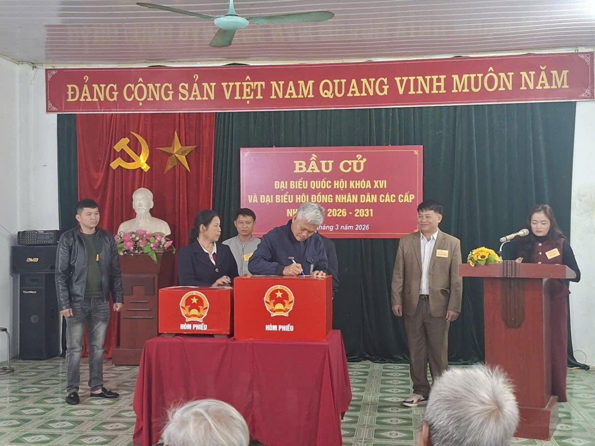 Cử tri rẻo cao Thái Nguyên nô nức, phấn khởi đi bầu cử Cử tri rẻo cao Thái Nguyên nô nức, phấn khởi đi bầu cử