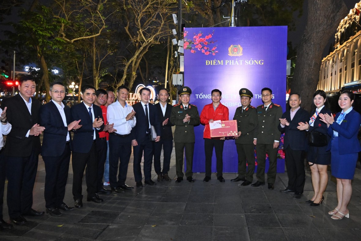 MobiFone đảm bảo thông tin liên lạc phục vụ nhân dân trong dịp Tết Nguyên đán 2026