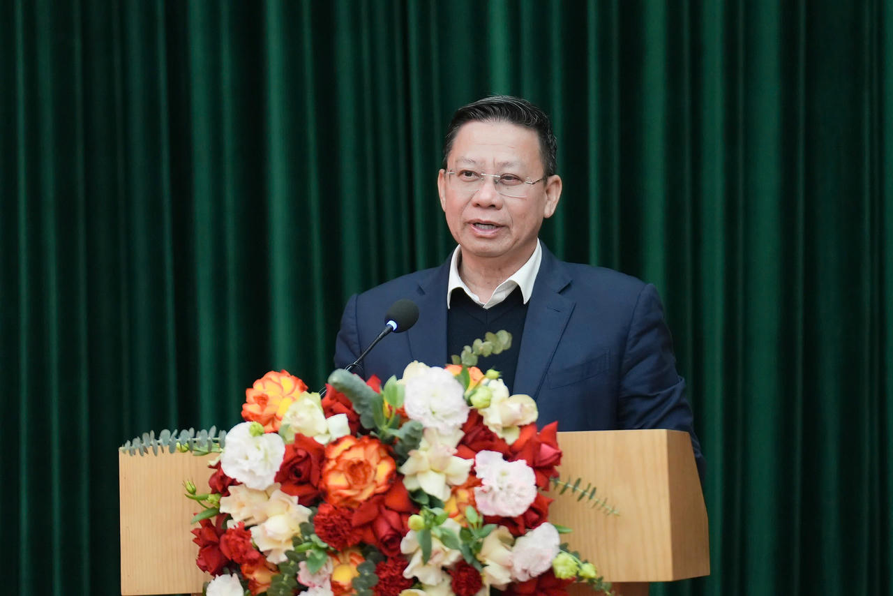 Tiếp tục nâng cao uy tín, độ lan toả của Báo Pháp luật Việt Nam Thứ trưởng Bộ Tư pháp Nguyễn Thanh Ngọc phát biểu chỉ đạo Hội nghị.