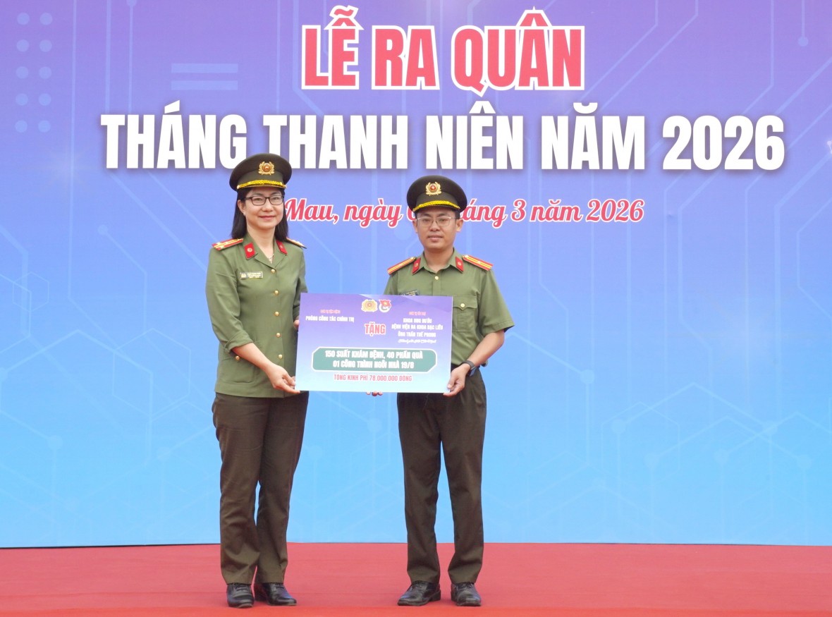 Tuổi trẻ Công an Cà Mau hiến máu tình nguyện, ra quân Tháng Thanh niên năm 2026