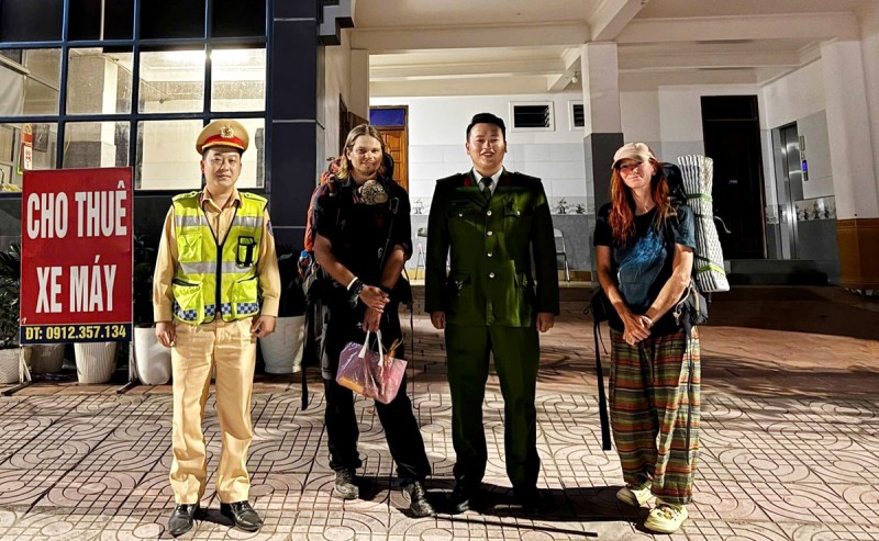 2 du khách người Nga đi lạc ở khu vực biên giới Việt - Lào.