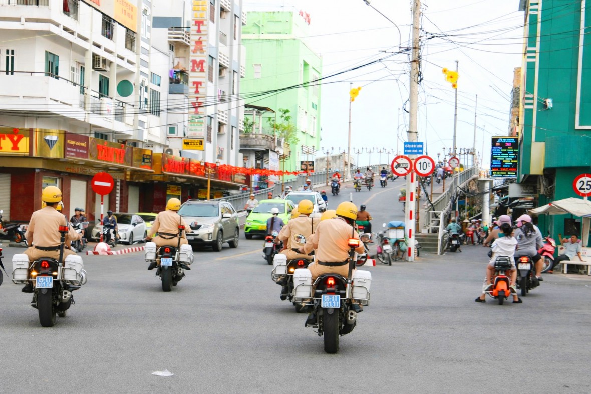 Cà Mau: Đồng bộ giải pháp, kéo giảm tai nạn giao thông trong 9 ngày Tết Cà Mau: Đồng bộ giải pháp, kéo giảm tai nạn giao thông trong 9 ngày Tết