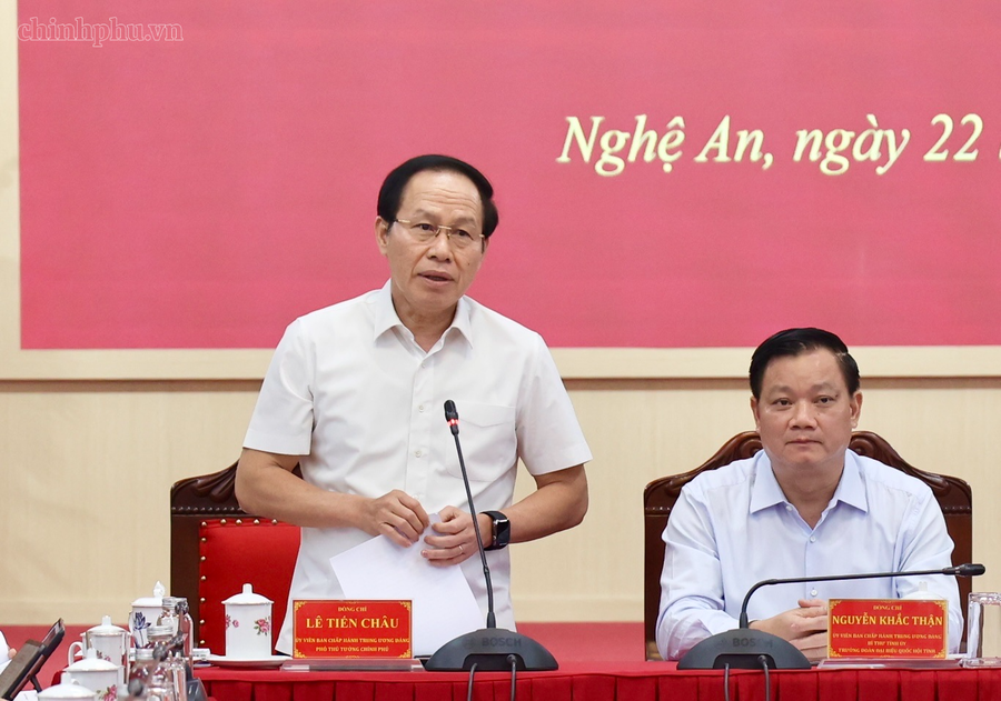 Phó Thủ tướng Lê Tiến Châu yêu cầu Nghệ An phải tiên phong trong đổi mới giáo dục và đào tạo.