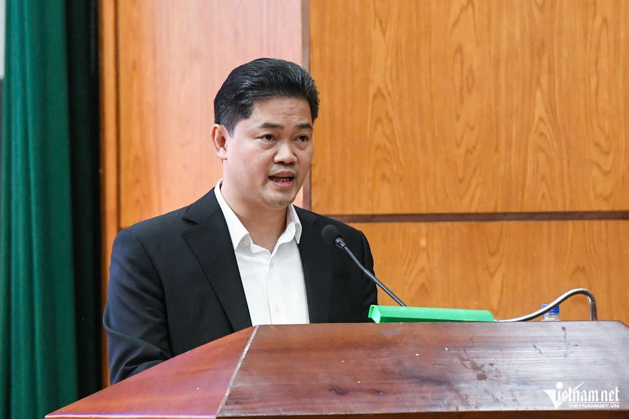 Thứ trưởng Thường trực Bộ Y tế Vũ Mạnh Hà thông tin tại buổi họp báo.