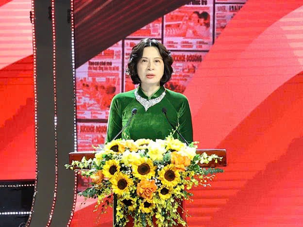 Thứ trưởng Bộ Y tế Nguyễn Thị Li&ecirc;n Hương ph&aacute;t biểu tại buổi lễ