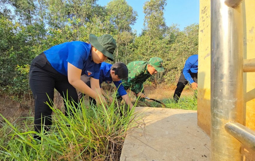 Tây Ninh: Tuổi trẻ Biên phòng sôi nổi hoạt động “Tháng Thanh niên”, “Tháng Ba biên giới”