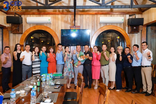 C&aacute;c doanh nh&acirc;n CLB CEO 1983 khu vực ph&iacute;a Nam tham gia buổi chia sẻ.